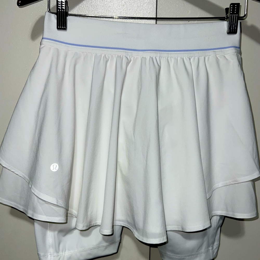 LULULEMON Court Rival HR Skirt size 6